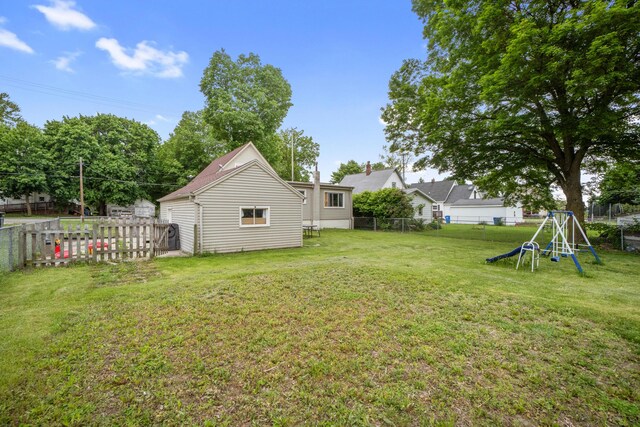111 Greenleaf St, Onsted, MI 49265 - view of yard
