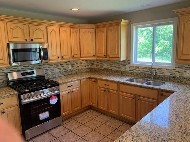 1242 Meadowbrook Ct, Oxford, MI 48371 - photo 19