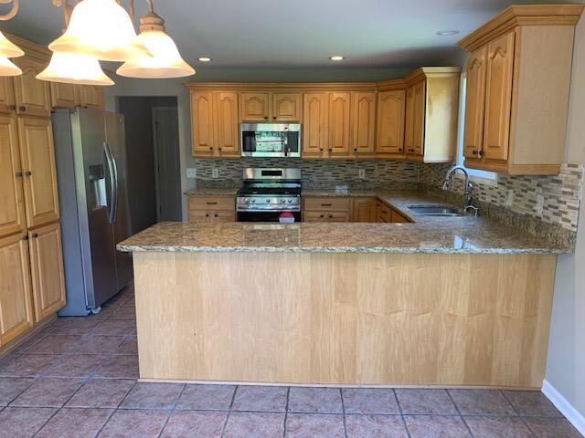 1242 Meadowbrook Ct, Oxford, MI 48371 - photo 18