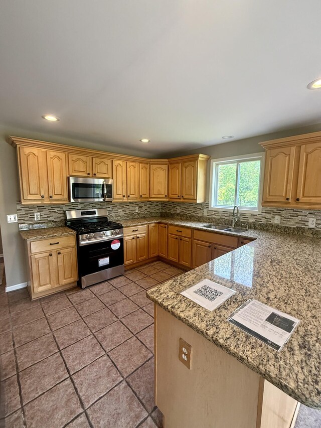 1242 Meadowbrook Ct, Oxford, MI 48371 - photo 14