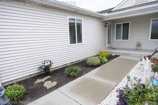 828 Crystal Ln, Marysville, MI 48040 - view of property entrance