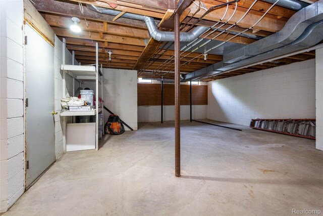56259 Schoenherr Rd, Shelby Twp, MI 48315 - view of unfinished basement