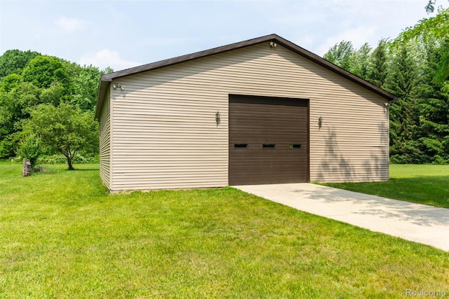 56259 Schoenherr Rd, Shelby Twp, MI 48315 - detached garage with driveway