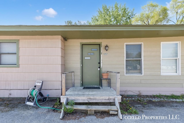 4505 E Apple Ave, Muskegon, MI 49442 - view of property entrance