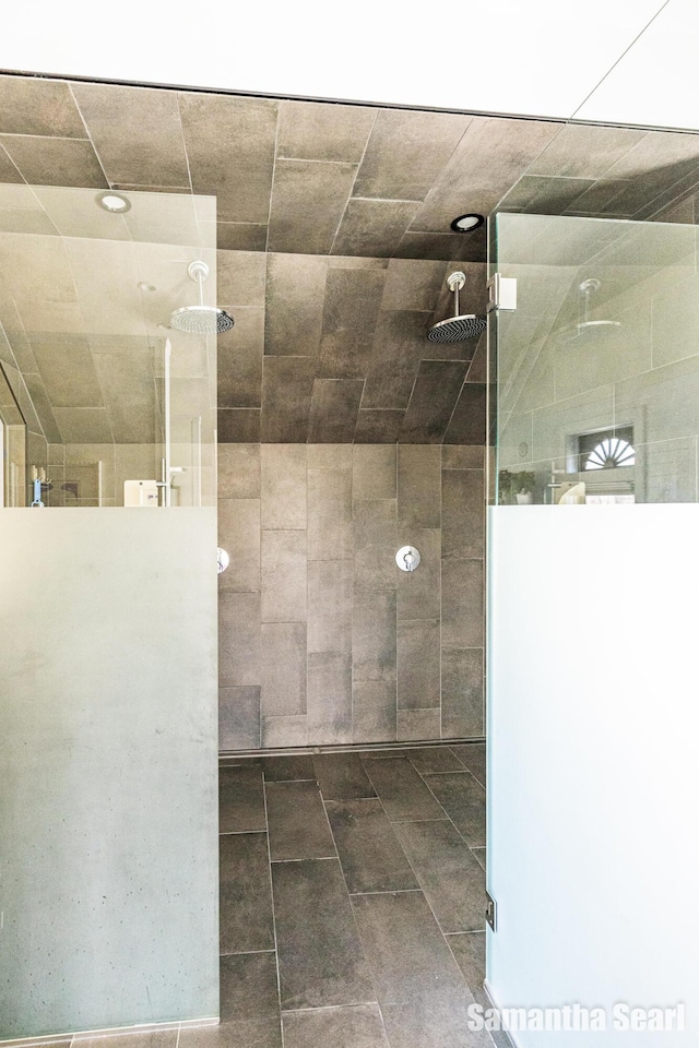 573 College Ave SE, Grand Rapids, MI 49503 - full bathroom with a walk in shower