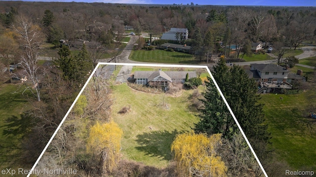 6940 Castle Dr, Bloomfield Hills, MI 48301