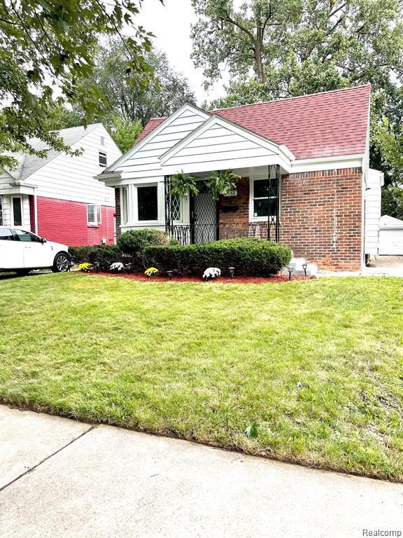 9566 Pierson St, Detroit, MI 48228 - photo 2
