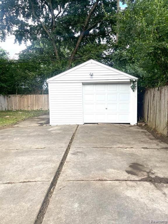 9566 Pierson St, Detroit, MI 48228 - photo 9