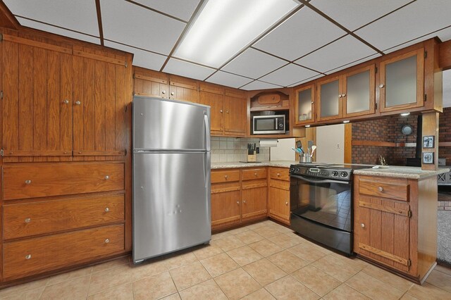 217 Winona Pl, Cadillac, MI 49601