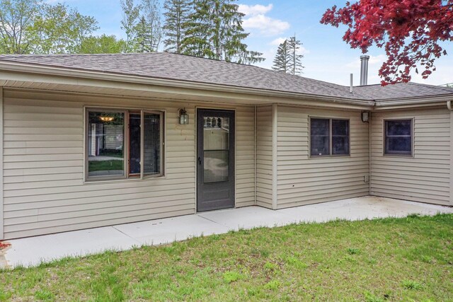 217 Winona Pl, Cadillac, MI 49601