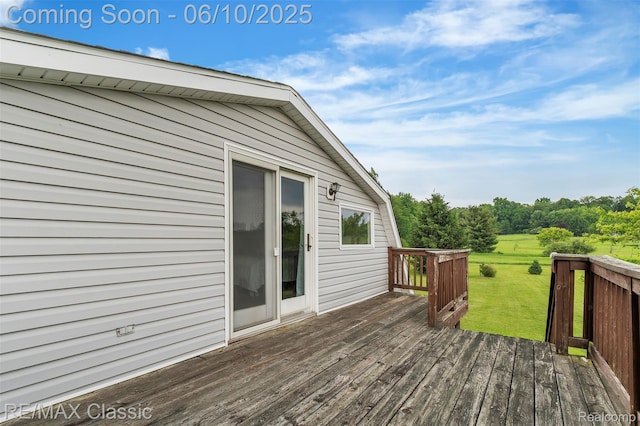 917 Middle Rd, Highland, MI 48357 - deck featuring a yard