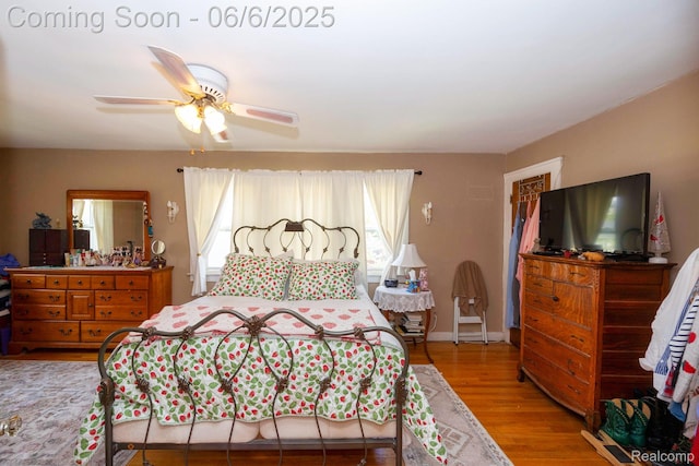 224 Mohawk St, Dearborn, MI 48124 - bedroom featuring wood finished floors and a ceiling fan
