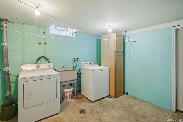 4811 Briarwood Ave, Royal Oak, MI 48073 - laundry area with separate washer and dryer