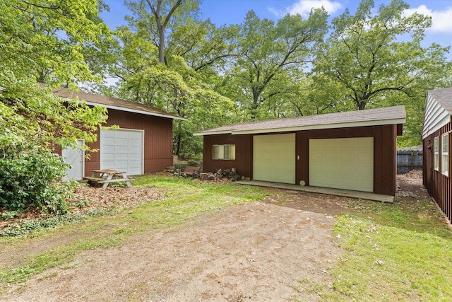 2240 S 13th St, Niles, MI 49120 - view of yard featuring a detached garage and an outdoor structure
