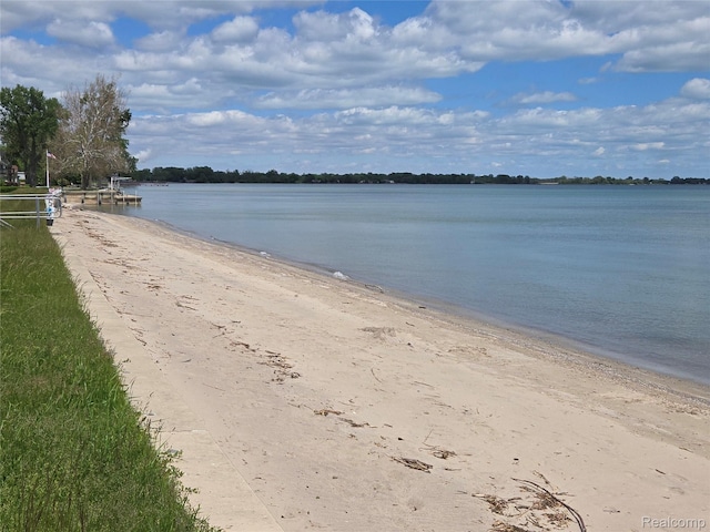 3263 Beechwood St, Monroe, MI 48162 - water view