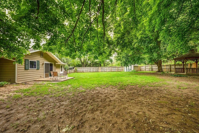 917 Kensington Dr, Niles, MI 49120 - view of yard with a gazebo and a patio area