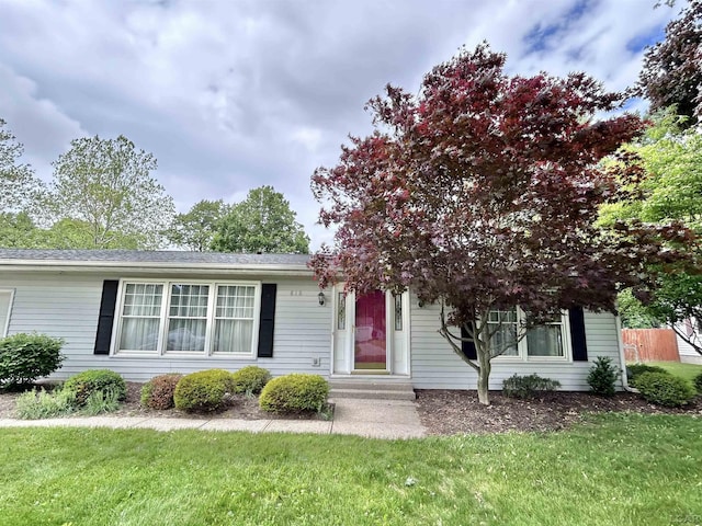 818 W Chestnut St, Morenci, MI 49256 - view of front of house