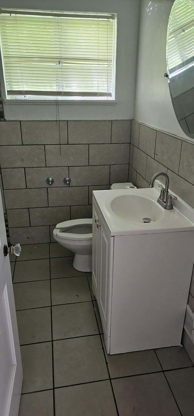 8234 Meyers Rd, Detroit, MI 48228 - photo 6