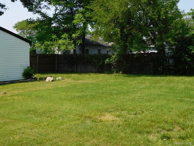 20263 Finley St, Clinton Township, MI 48035 - photo 32