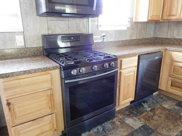 20263 Finley St, Clinton Township, MI 48035 - photo 17