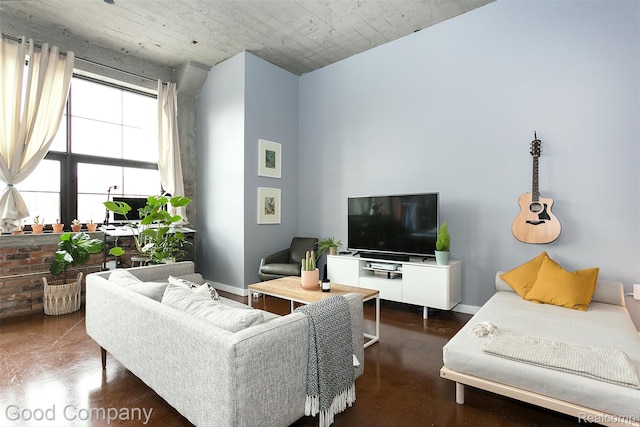 55 W Canfield Unit 210, Detroit, MI 48201 - living area featuring baseboards