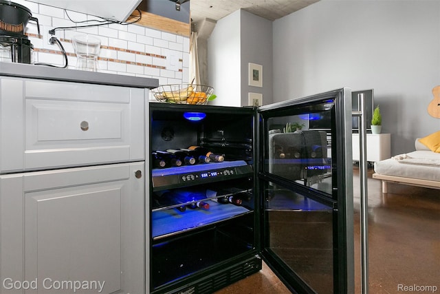 55 W Canfield Unit 210, Detroit, MI 48201 - bar with finished concrete flooring
