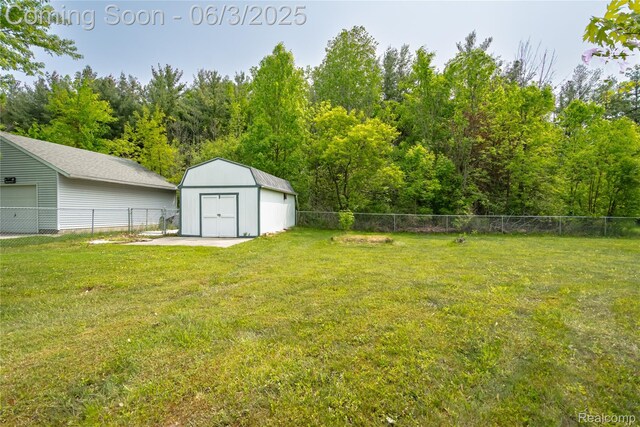 527 Montana St, Marysville, MI 48040 - view of yard
