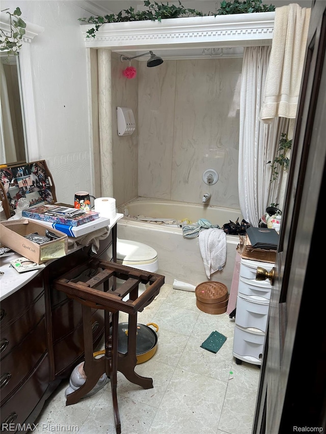 2625 Preston Ln, Howell, MI 48855 - bathroom featuring bathtub / shower combination