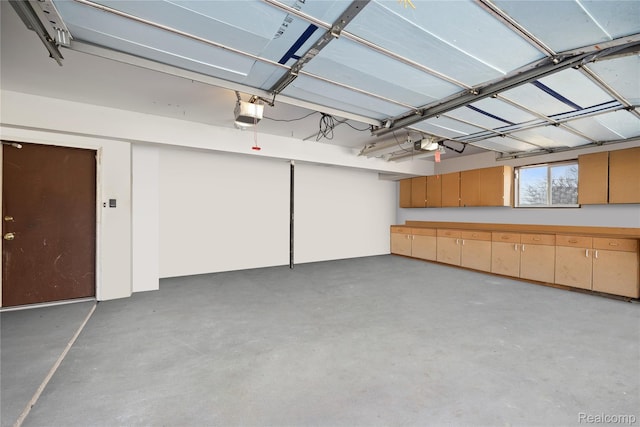 254 Cross Timbers St, Oxford, MI 48371 - garage with a garage door opener