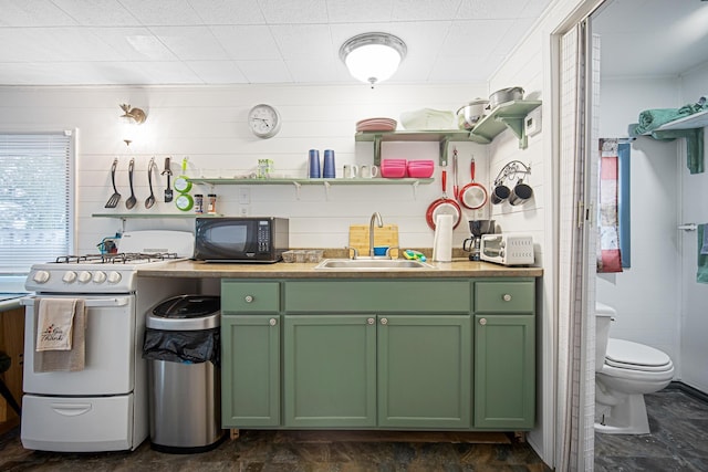 5968 W Houghton Lake Rd, Houghton Lake, MI 48629