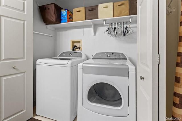 45785 Bryn Mawr Rd, Canton, MI 48187 - laundry area featuring separate washer and dryer