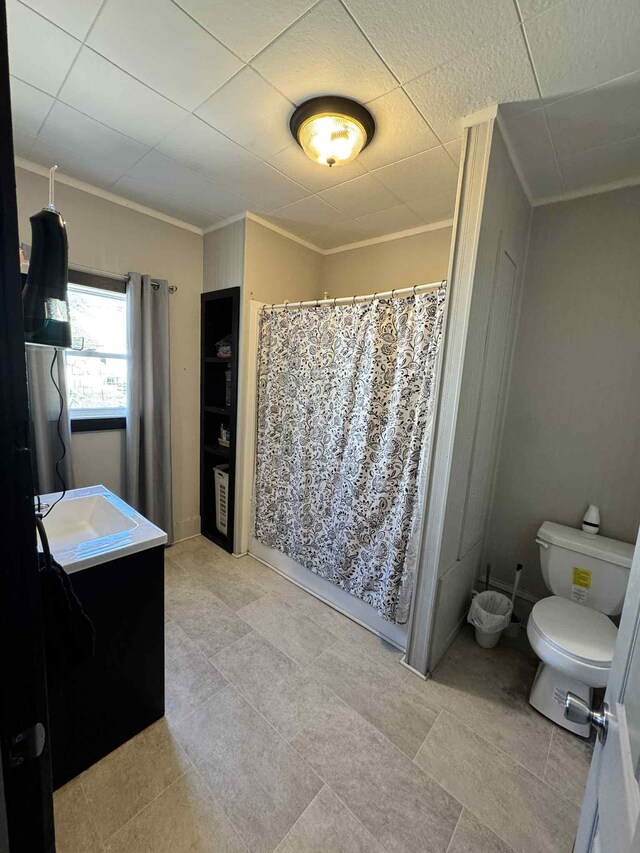 310 E Gilson St, Edmore, MI 48829