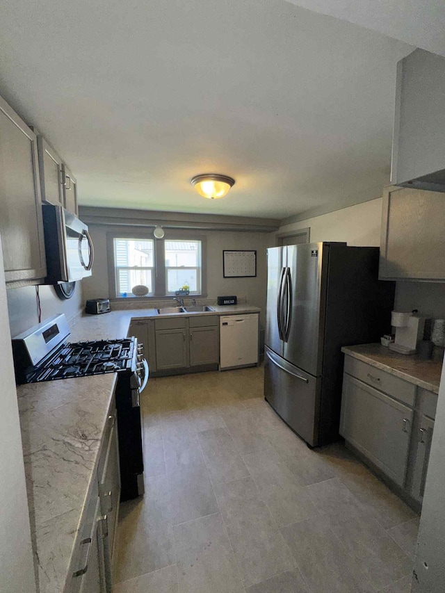 310 E Gilson St, Edmore, MI 48829
