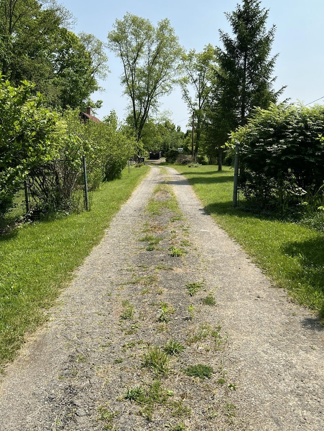 7530 Warren Woods Rd, Three Oaks, MI 49128 - view of dirt / gravel driveway