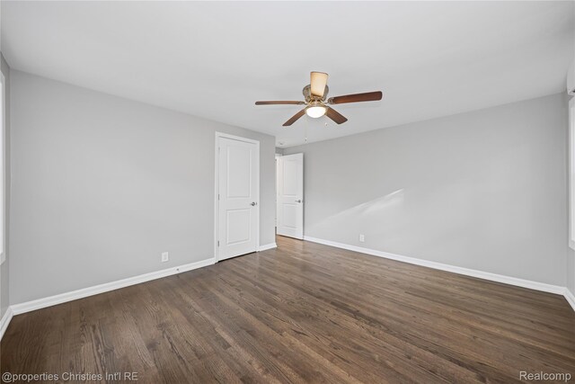 1054 Saxon Dr, Birmingham, MI 48009 - photo 31