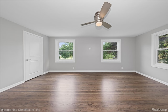 1054 Saxon Dr, Birmingham, MI 48009 - photo 28