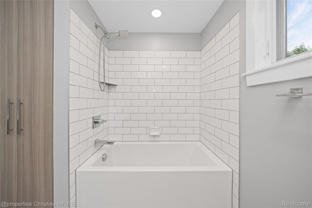 1054 Saxon Dr, Birmingham, MI 48009 - photo 24