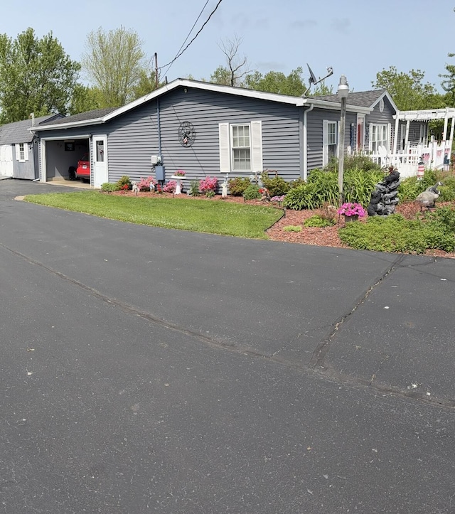 2550 Russell Rd, Baroda, MI 49101 - photo 7