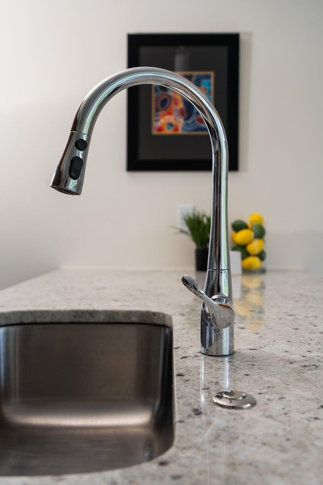 410 N First St Unit 207, Ann Arbor, MI 48103 - detailed view of a sink
