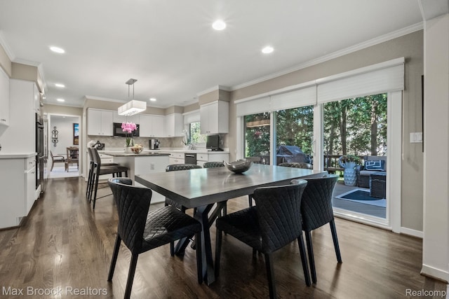 6566 Bristol Dr, West Bloomfield, MI 48322 - dining room featuring plenty of natural light, crown molding, dark wood-style floors, baseboards, and recessed lighting