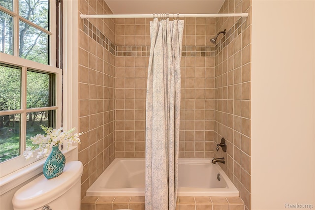 2694 Wayside Dr, Ann Arbor, MI 48103 - bathroom with tiled shower / bath combo and toilet
