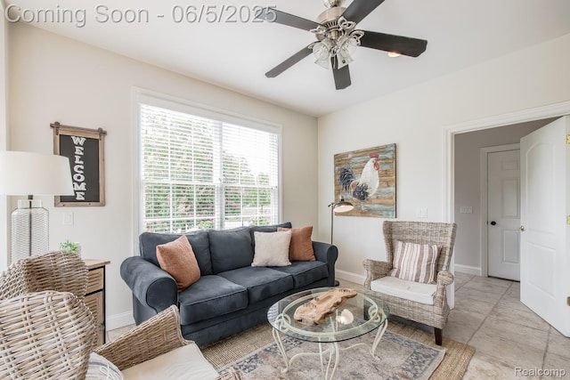 8922 Stonewall W, Clarkston, MI 48348 - living area with a ceiling fan and baseboards