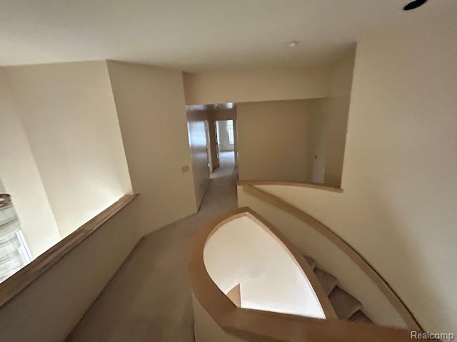 6880 Burtonwood Dr, West Bloomfield, MI 48322 - view of corridor