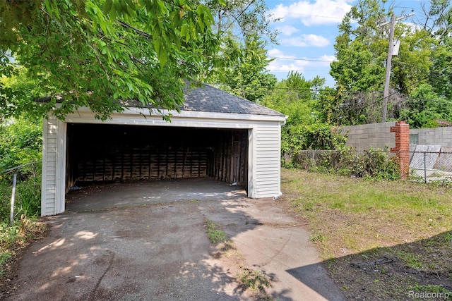 9919 Whitcomb St, Dearborn, MI 48227 - photo 20