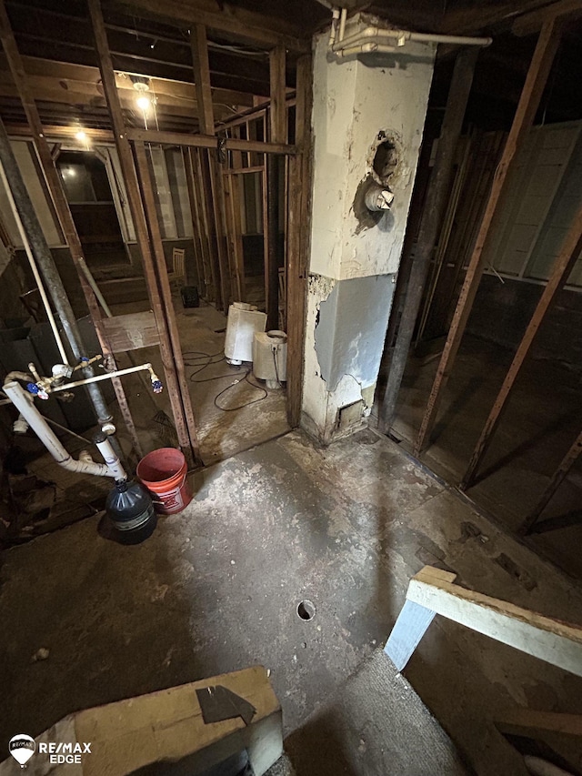 734 Barrie Ave, Flint, MI 48507 - view of bathroom