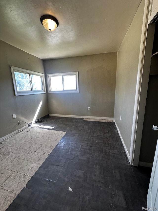 2500 Salt St, Saginaw, MI 48602 - unfurnished room featuring baseboards