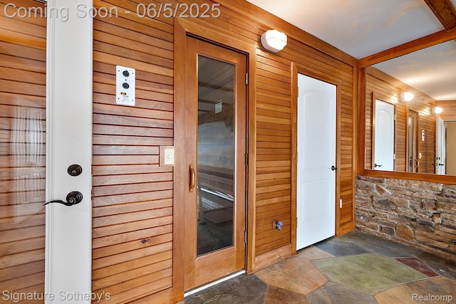 10611 Lighthouse Pt, South Lyon, MI 48178 - view of property entrance