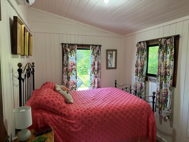8489 S Glen Lake Rd, Glen Arbor, MI 49636