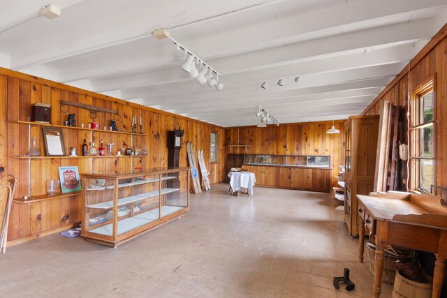 8489 S Glen Lake Rd, Glen Arbor, MI 49636