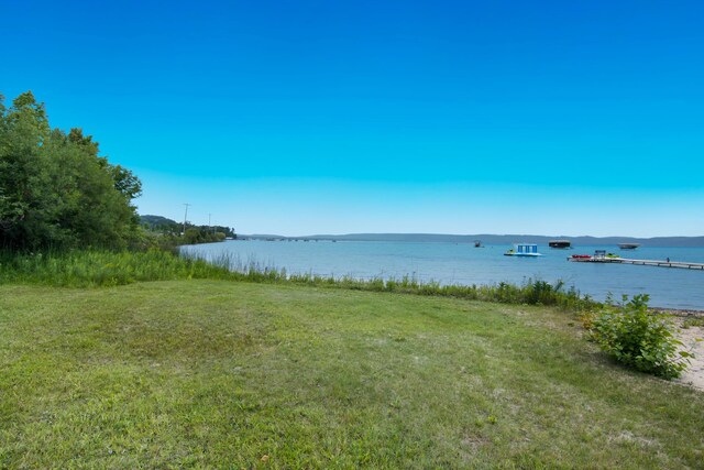8489 S Glen Lake Rd, Glen Arbor, MI 49636